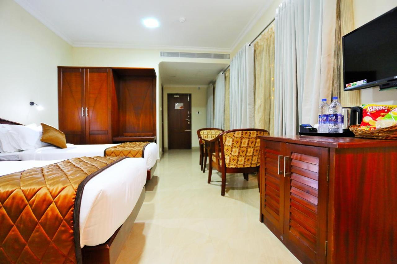 Hotel White City North Paravur Kültér fotó