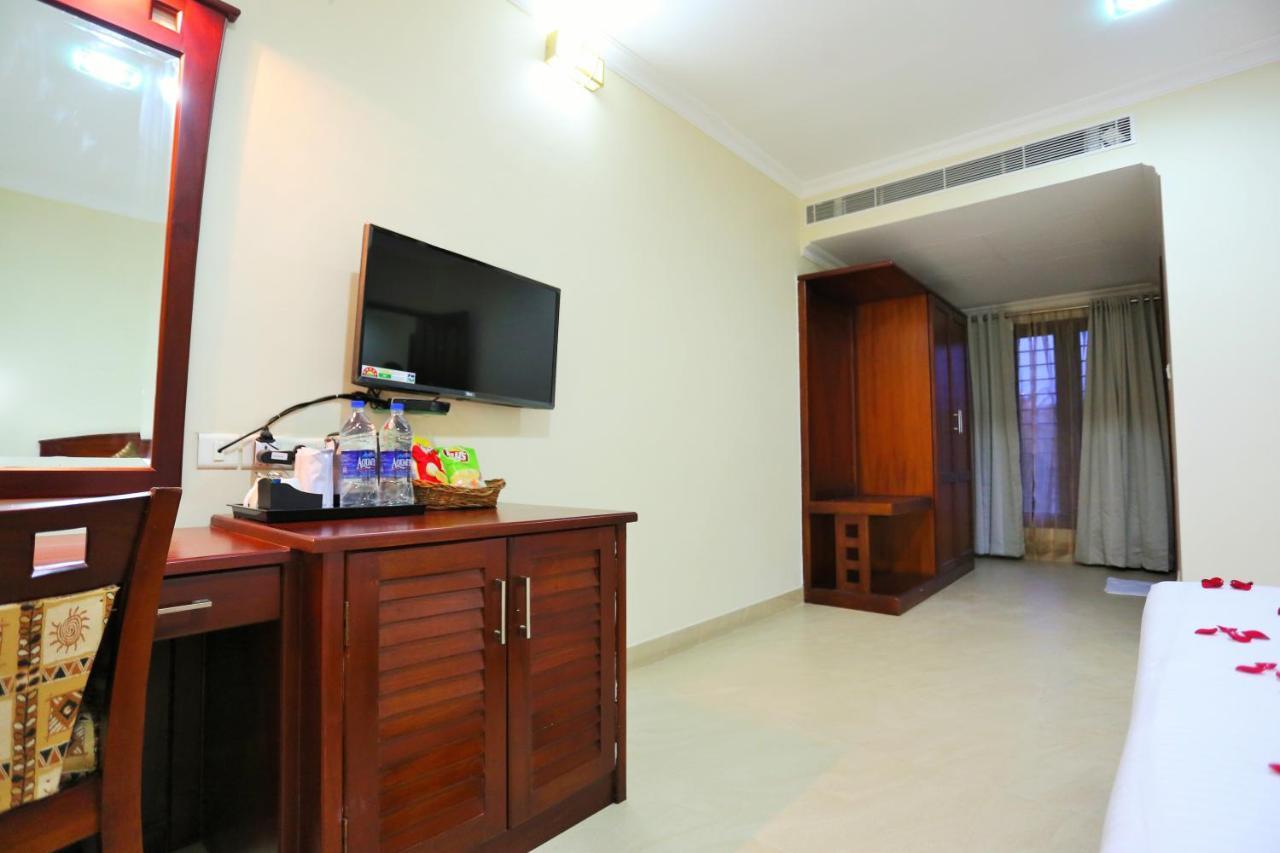 Hotel White City North Paravur Kültér fotó